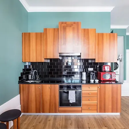 Apartment Artistic 2br Flat Downtown W/ Ac By Lovelystay