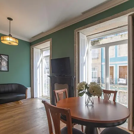 Apartment Artistic 2br Flat Downtown W/ Ac By Lovelystay
